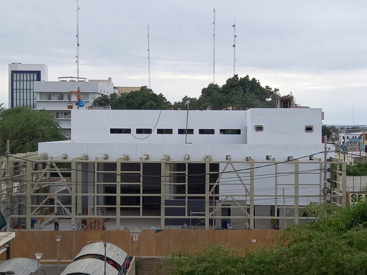 Foto de construcción del BN en Píura
